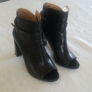 Banana Republic Black Leather Shoe Boots   6.5
